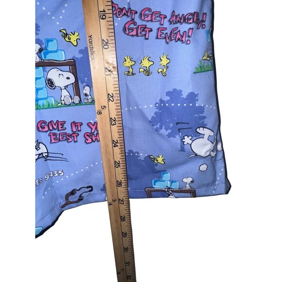 Peanuts Snoopy Scrub Top Cartoon Print S/C Blue 65% Polyester 35% Cotton - Picture 5 of 13
